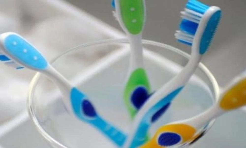 Κορωνοϊός και σωστή στοματική υγιεινή - Το σωστό πλύσιμο της οδοντόβουρτσας